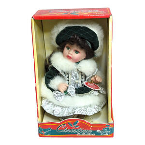 Christina Collection 2003 Porcelain Doll 2003‎ Collector's Edition Green & White